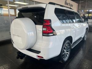 Toyota Land Cruiser Prado 2.8GD VX - Image 2