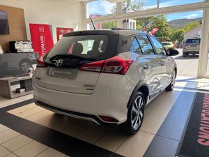 Toyota Yaris 1.5 Cross - Image 2