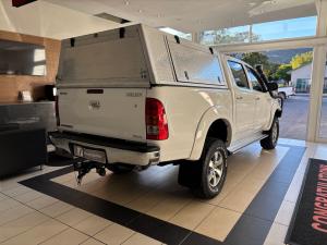 Toyota Hilux 3.0D-4D double cab 4x4 Raider - Image 2