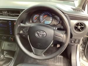 Toyota Corolla Quest 1.8 Plus manual - Image 8