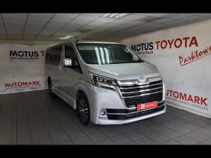 Toyota Quantum 2.8 LWB bus 9-seater VX Premium - Image 1