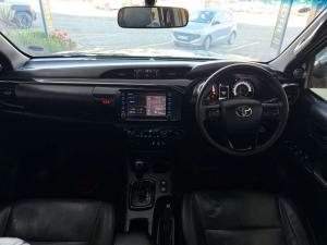 Toyota Hilux 2.8 GD-6 Raider 4X4 automaticD/C - Image 14