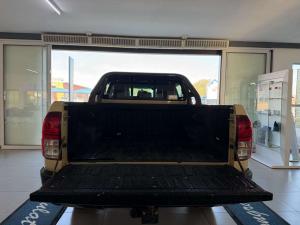 Toyota Hilux 2.8 GD-6 Raider 4X4 automaticD/C - Image 7
