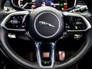Jaguar F-Pace D200 AWD R-Dynamic HSE - Image 16