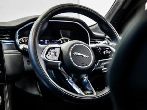 Jaguar F-Pace D200 AWD R-Dynamic HSE - Image 18