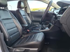 Volkswagen Polo hatch 1.0TSI Comfortline - Image 8