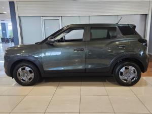 Mahindra XUV 3XO 1.2T MX2 manual - Image 9