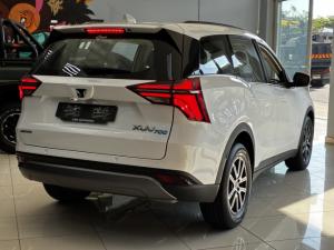 Mahindra XUV700 2.0T AX7L - Image 3