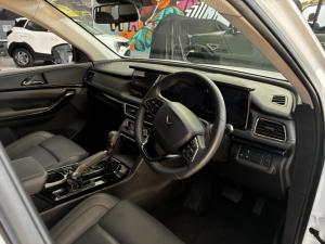 Mahindra XUV700 2.0T AX7L - Image 5