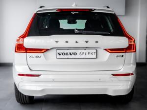 Volvo XC60 B5 AWD Essential - Image 4