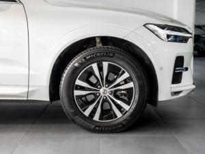 Volvo XC60 B5 AWD Essential - Image 9