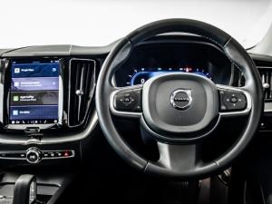 Volvo XC60 B5 AWD Essential - Image 11