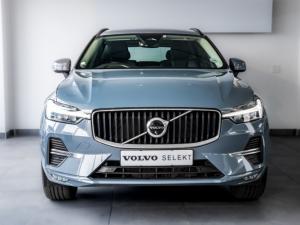 Volvo XC60 B5 AWD Essential - Image 9