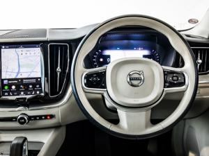 Volvo XC60 B5 AWD Plus Dark - Image 10