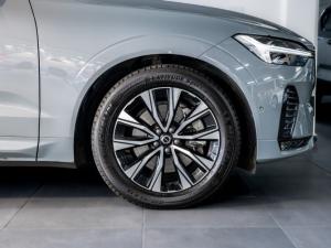 Volvo XC60 B5 AWD Plus Dark - Image 9