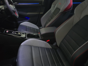 Volkswagen Golf GTI - Image 15