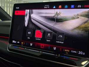 Volkswagen Golf GTI - Image 7
