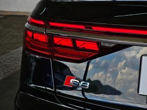 Audi S8 quattro - Image 11
