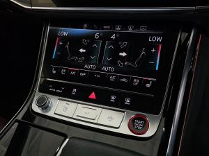 Audi S8 quattro - Image 14