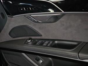 Audi S8 quattro - Image 20