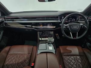Audi S8 quattro - Image 25