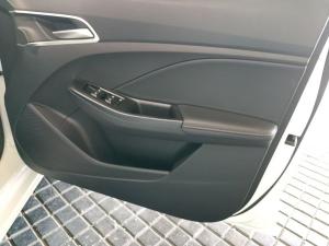 MG MG3 1.5 Luxury - Image 11