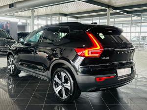 Volvo XC40 Recharge Single Motor Plus - Image 11