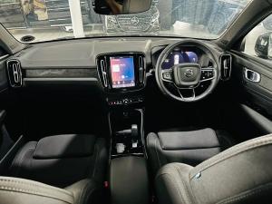 Volvo XC40 Recharge Single Motor Plus - Image 3