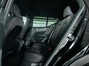 Volvo XC40 Recharge Single Motor Plus - Image 6