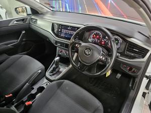 Volkswagen Polo hatch 1.0TSI Comfortline auto - Image 4