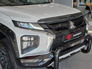 Mitsubishi Triton 2.4DI-D double cab 4x4 Xtreme - Image 5