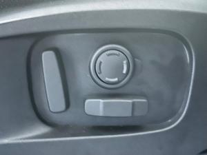 Land Rover Defender 110 D300 X - Image 14