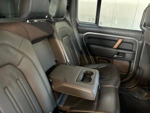 Land Rover Defender 110 D300 X - Image 26