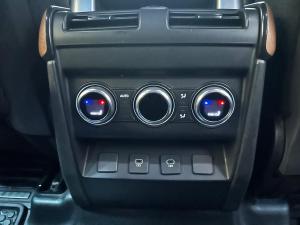 Land Rover Defender 110 D300 X - Image 29