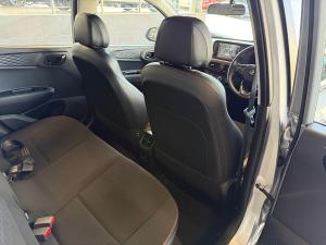 Hyundai Grand i10 1.2 Premium hatch - Image 11