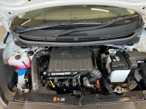 Hyundai Grand i10 1.2 Premium hatch - Image 19