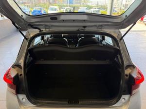 Hyundai Grand i10 1.2 Premium hatch - Image 9
