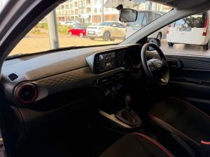 Hyundai Grand i10 1.2 Premium hatch - Image 12
