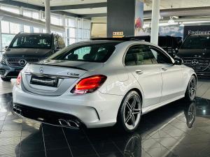 Mercedes-Benz C-Class C63 S - Image 2
