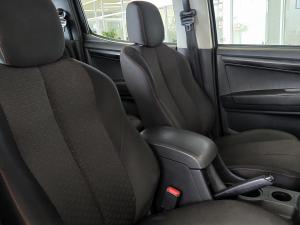 Isuzu D-Max 250 double cab Hi-Ride auto - Image 17