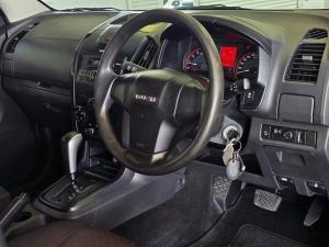 Isuzu D-Max 250 double cab Hi-Ride auto - Image 18