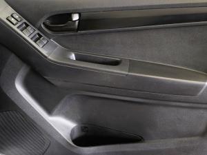 Isuzu D-Max 250 double cab Hi-Ride auto - Image 19