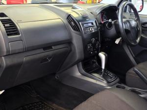 Isuzu D-Max 250 double cab Hi-Ride auto - Image 5