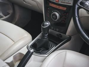 Mahindra XUV300 1.5TD W8 - Image 24