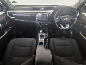 Toyota Hilux 2.8GD-6 4x4 Raider auto - Image 6