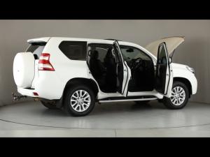 Toyota Land Cruiser Prado 3.0DT VX - Image 31