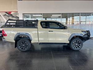 Toyota Hilux 2.8GD-6 Xtra cab 4x4 Legend auto - Image 3