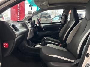 Toyota Aygo 1.0 X-Cite - Image 7