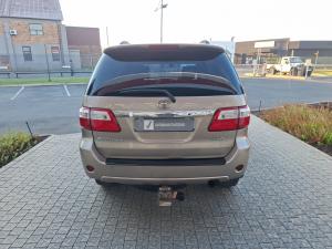 Toyota Fortuner 3.0D-4D 4x4 auto - Image 5