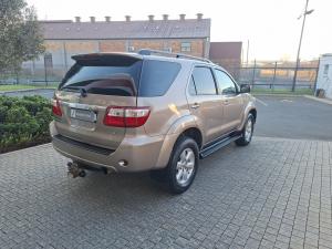 Toyota Fortuner 3.0D-4D 4x4 auto - Image 2